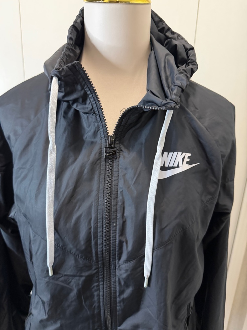Nike Black Hooded Bomber Jacket with White Logo - Picture 4 of 10